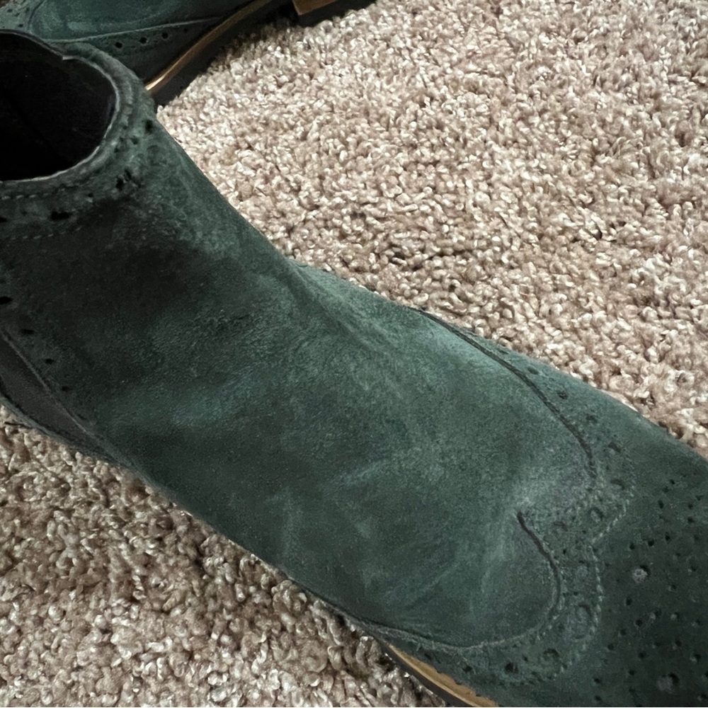 Dogma Vibrant Hunter Green Wingtip Suede Chelsea Boots size 38/ 7.5 - Picture 6 of 7